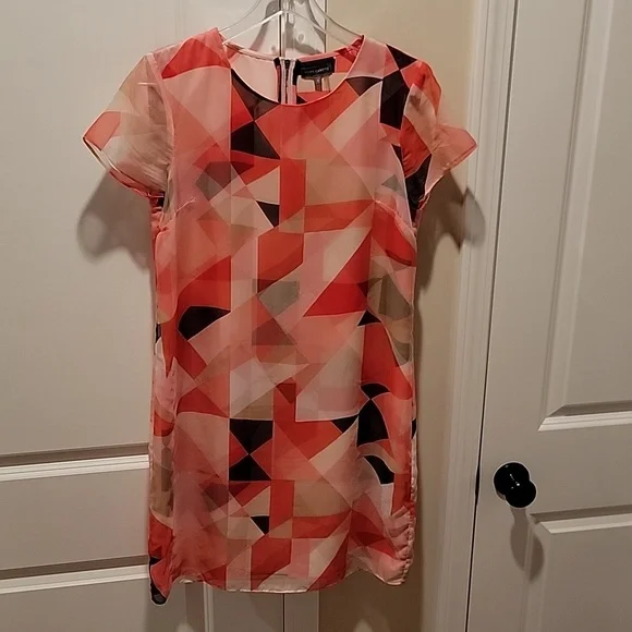 Vince Camuto geometric patterned dress - Picture 1 of 5